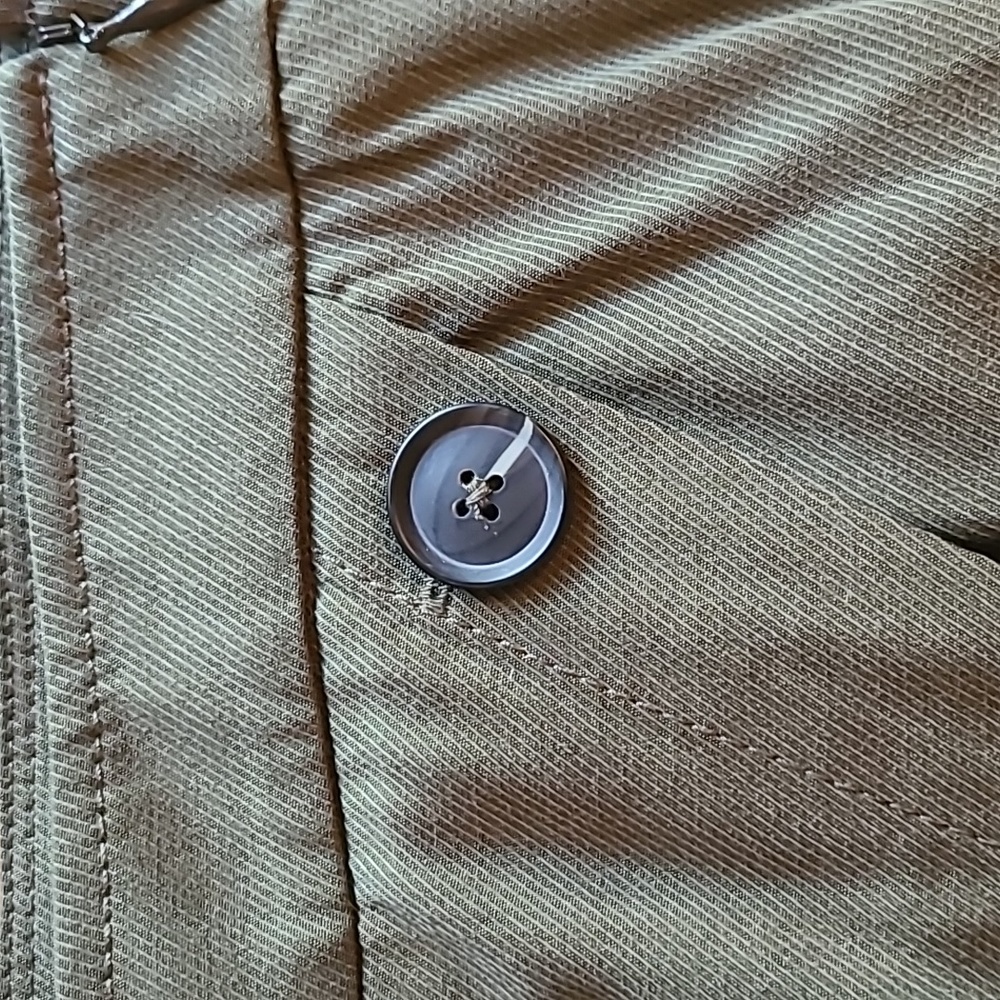 Banana Republic Khaki Green Faux Wrap Skirt with Button Accent - Picture 3 of 8